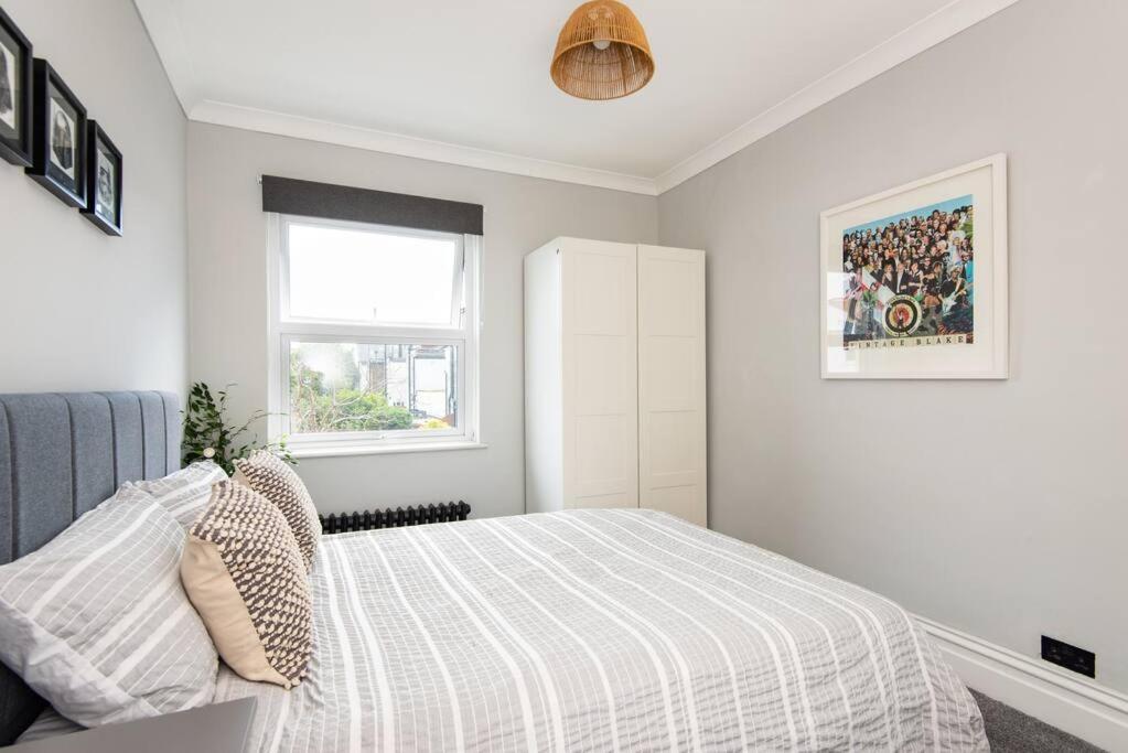 Villa Newly Renovated Victorian House With Free Parking à Hove Extérieur photo